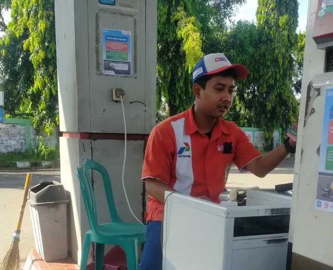 Pelayanan SPBU Kresek Dinilai Ramah dan Nyaman oleh Masyarakat