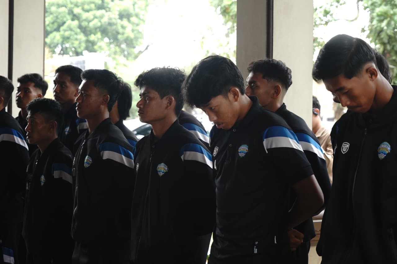 Bupati Garut Resmi Lepas 32 Pemain Kontingen Persigar