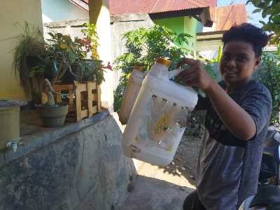 Agen Kehabisan Stok, Warga RSS Oesapa Terpaksa Berkeliling Cari Minyak Tanah
