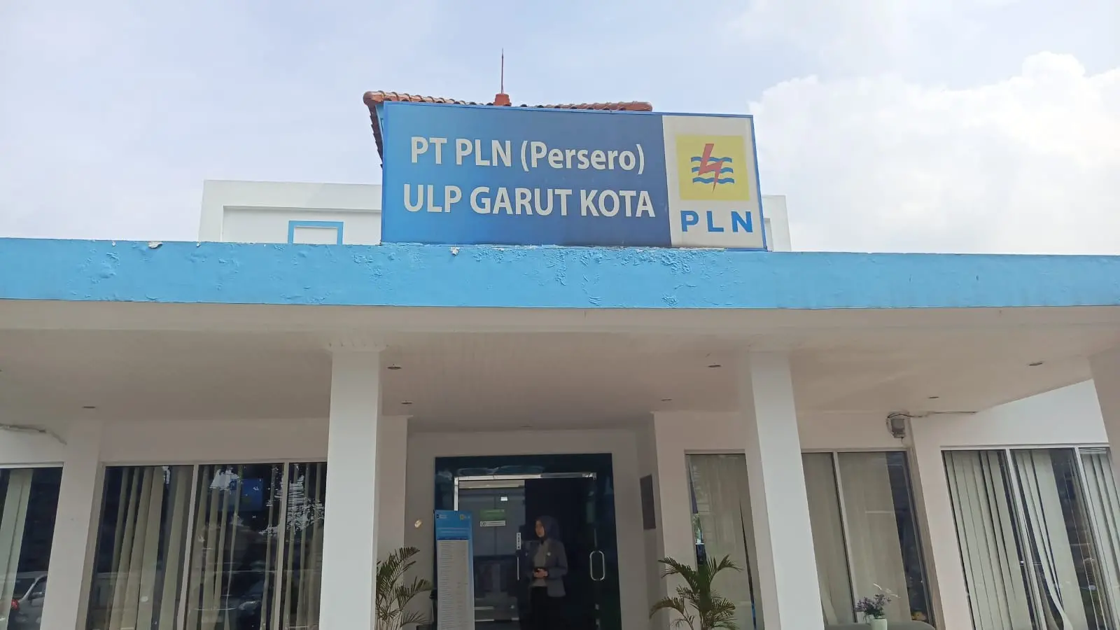 Klarifikasi Pihak Pelaksana Soal Pemasangan Kabel di Simpang Rancabango–Ibrahim Aji