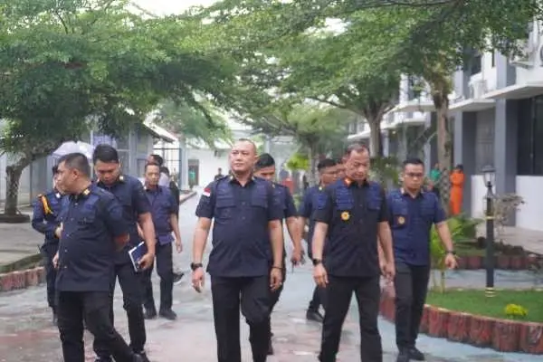 Perkuat Kinerja UPT Pemasyarakatan Langkat, Kakanwil Ditjenpas Sumut Lakukan Bintorwasdal di Lapas Narkotika Langkat