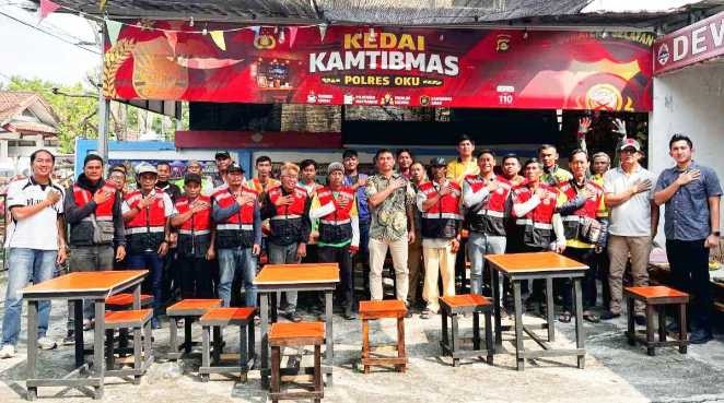 Sat Intelkam Polres OKU  Ngopi Bareng Bersama Komunitas Ojek Kresna Bersatu