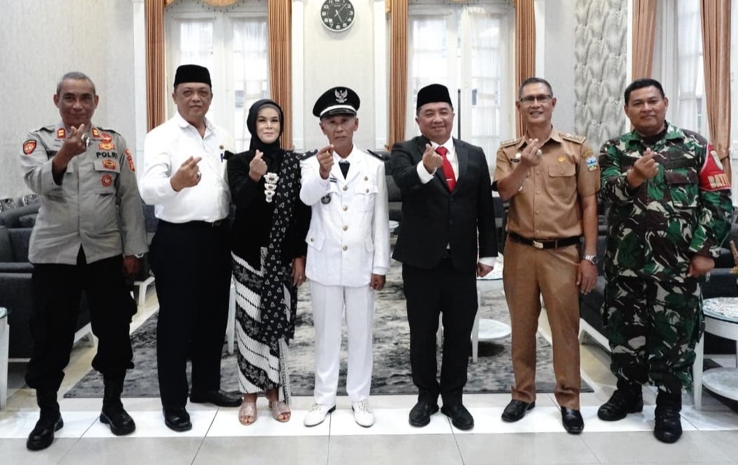 Bupati Garut Instruksikan Kepala Desa Proaktif Atasi Persoalan Pendidikan dan Stunting